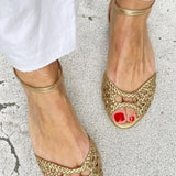 Isadora | Vävd guld-sandal