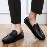 Lediga loafers i läder för sommaren
