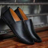 Luftiga loafers i läder