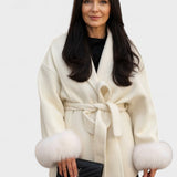 Dagmar™ | Elegant kappa med ekopäls