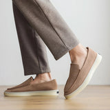 Klassiska loafers i mocka för affärsbruk